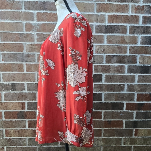 Daniel Rainn Red Floral Blouse Pleated - Picture 3 of 8